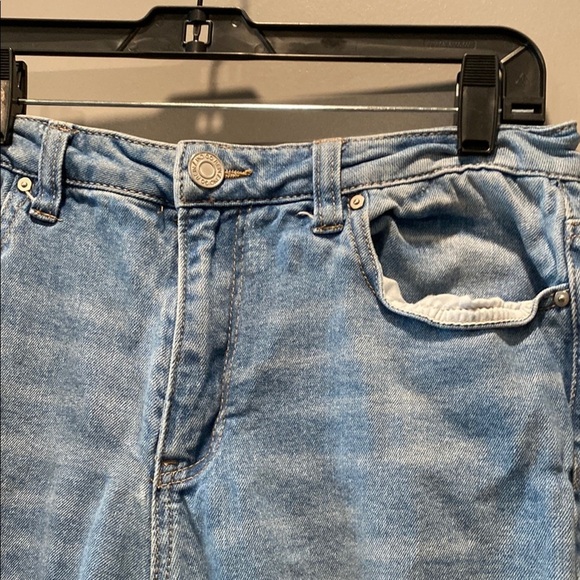 Indigo Rein Size 11 Light Blue Distressed Ankle Jeans 25” Inseam - Picture 2 of 6